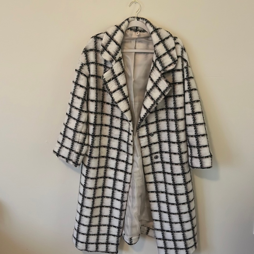 Long coat/jacket from Elan (brand). This is a sample piece from their warehouse!